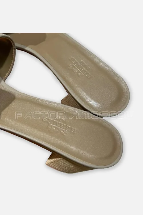 Hermes Oasis Sandal Etoupe Epsom