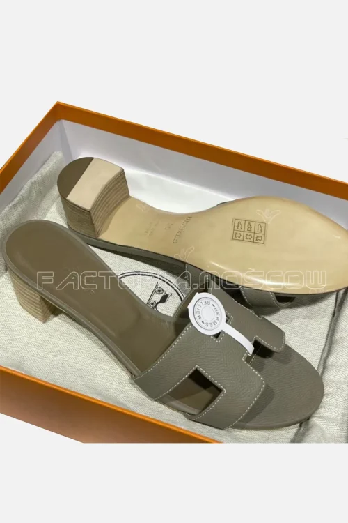 Hermes Oasis Sandal Etoupe Epsom