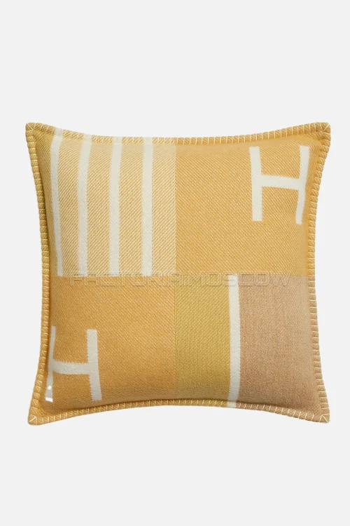 Hermes Avalon Vibration pillow Colour Tisane