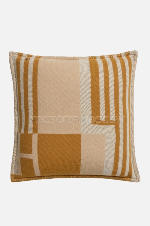 Hermes Ithaque pillow Colour Camel/Beige