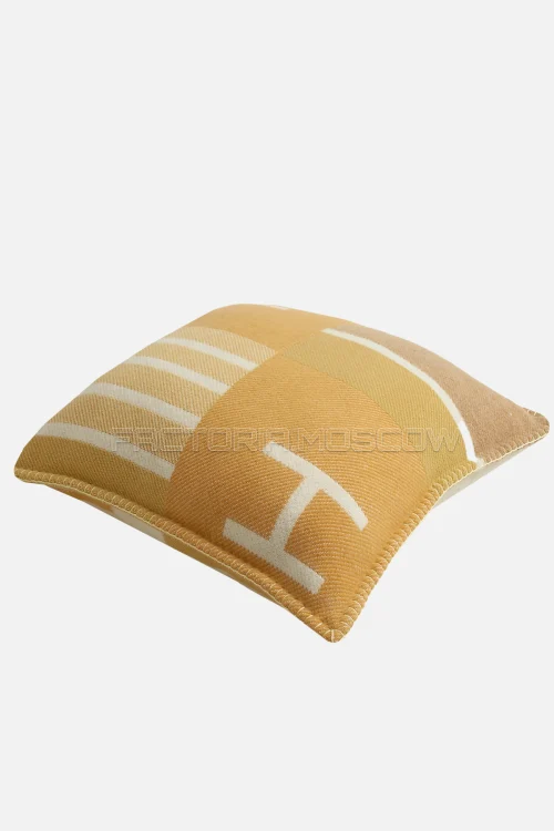 Hermes Avalon Vibration pillow Colour Tisane