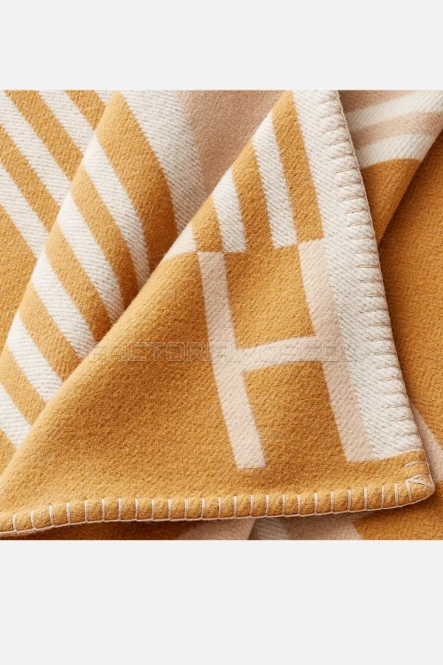 Hermes Ithaque blanket Colour Camel/Beige