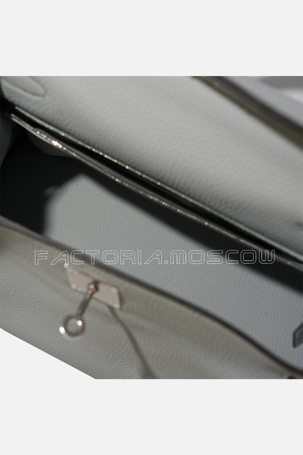 Hermès Kelly Retourne 28 Togo Colour Bleu Pale PHW